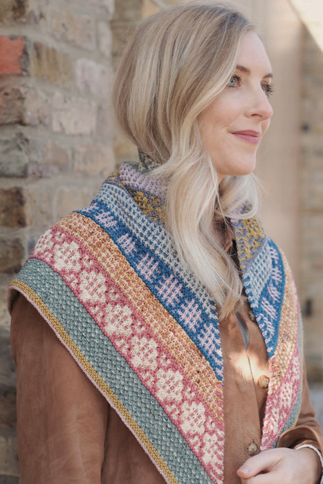 Gwen Mini Shawl