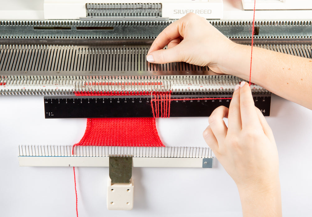 Designing Knitted Textiles: Machine Knitting for Fashion