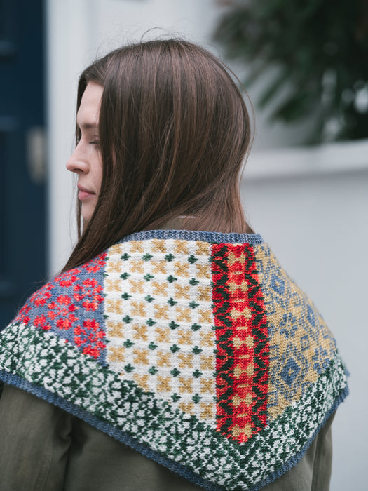 Folky Scout Mini Shawl